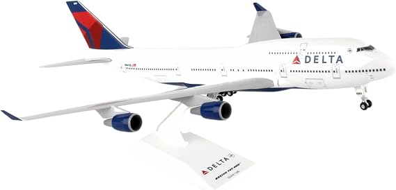 Daron Skymarks Delta 747-400 Airplane Model Building Kit with Gear, 1/200-Scale , White