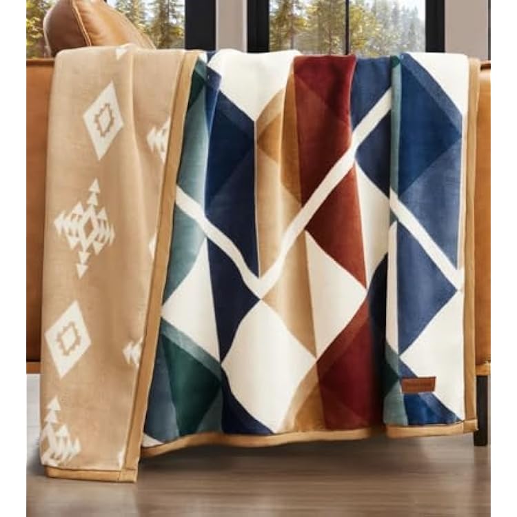 Pendleton Reversible Plush Throw - 50 x 70 1, Serrado