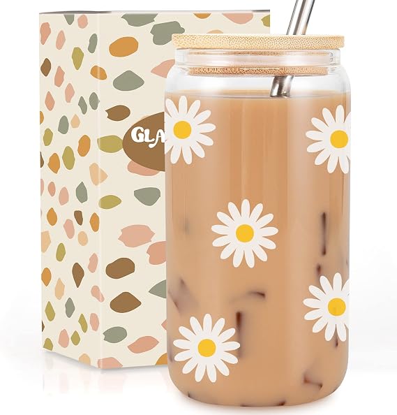 GSPY Daisy Aesthetic Gifts, Iced Coffee Cup, Cute Glass Cups with Lids and Straws - Cute Mugs, Flower Mug, Glass Tumbler - Mothers Day, Birthday Gifts for Women, Coffee Lovers, Friend, Girls, Mom, Her