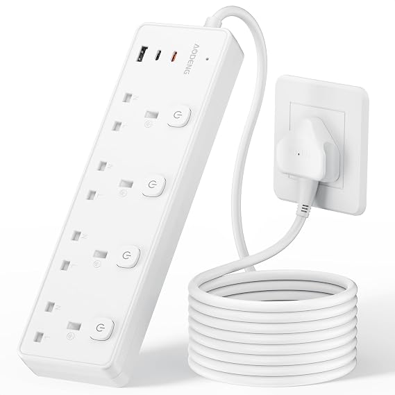 Extension Lead with 3 USB Slots(PD30W),4 Way Sockets Outlets Ports Extension Cable with 4 Individual Switches Surge Protected,Wall Mountable Extension Socket for Home,Office,School,5M,White