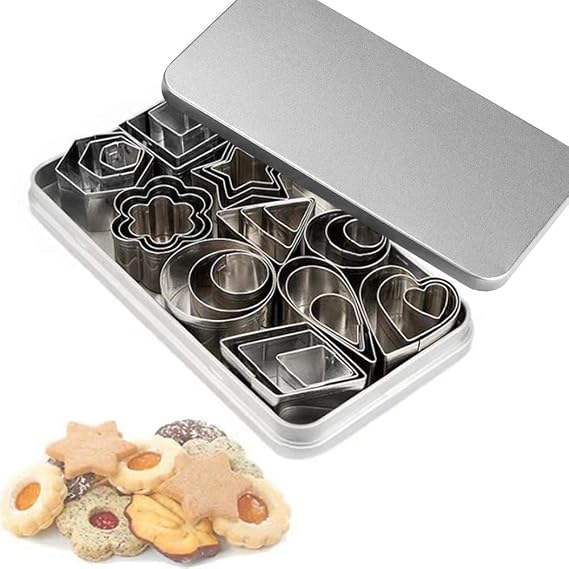 Mini Cookie Cutter Set - 30 Small Molds to Cut Out Polymer Clay, Pastry Dough, Pie Crust & Fruit - Metal Stamps Star Flower Hexagon Round Heart Square Triangle Oval Raindrop Shapes Cutter [Energy Class A]