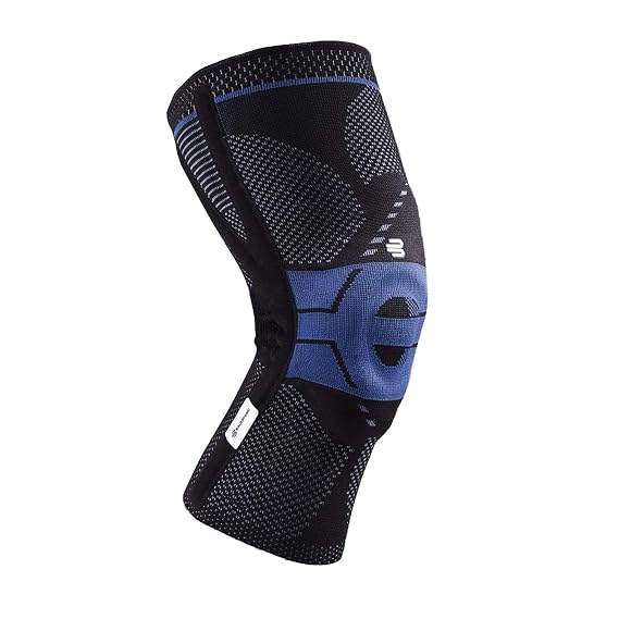 Bauerfeind - GenuTrain P3 - Patella Knee Support for Misalignment of the Kneecap - Right Knee - Size 4 - Color Black -Previous Generation