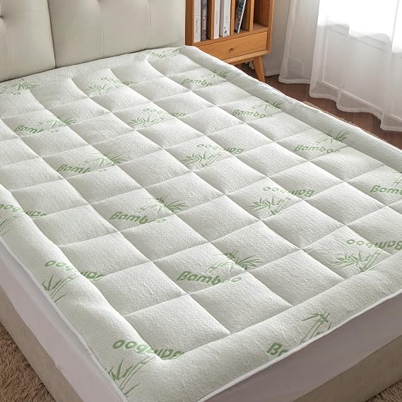 Small Double Mattress Pad Topper with Soft Bamboo Cover, Cooling Skin-Friendly Mattress Protector with Deep Elastic Skirt Fit to Max.22", 300gsm Silky Soft Fiber Filled for Cushioning